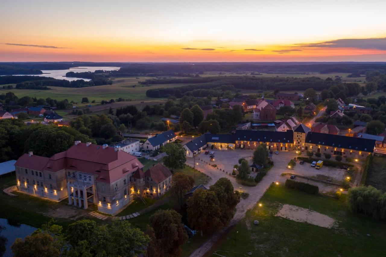 Palac Siemczyno Hotel Bagian luar foto